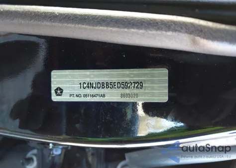 2014 Jeep Compass Sport из США, поврежденный, VIN 1C4NJDBB5ED592729